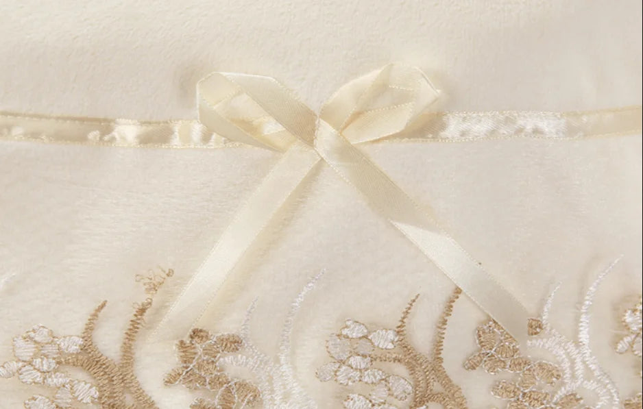 Kit Luxo Toalhas de Banho Bordadas – Microfibra Ultra Macia, Secagem Instantânea e Estilo Sofisticado (3 Peças)